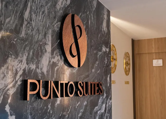Hotel Punto Periférico Sur 5*