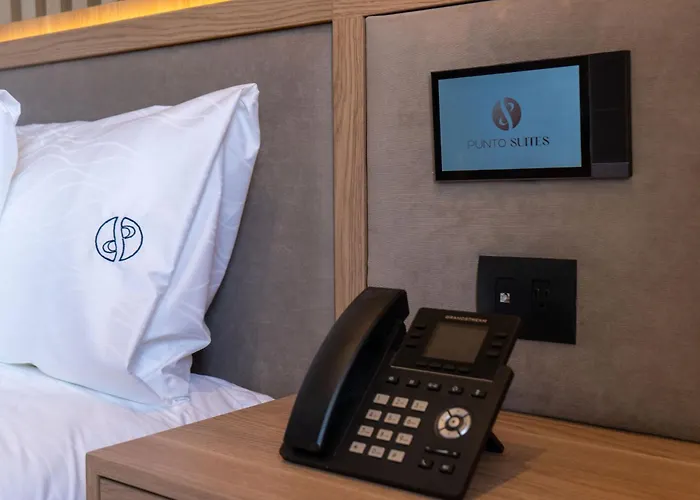 Hotel Punto Periférico Sur 5*